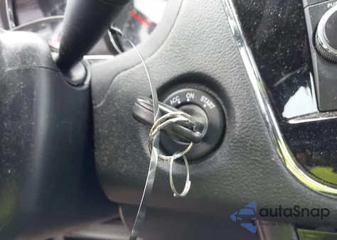 2013 Chrysler 200 Touring z USA, uszkodzony, nr VIN 1C3CCBBB8DN601605